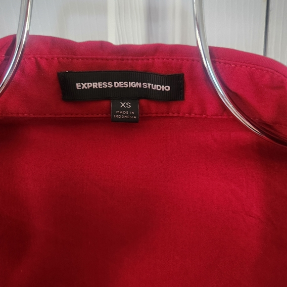 EUC Wrap top by Express - Picture 10 of 10